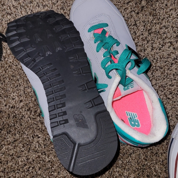 Shoes - Picture 4 of 12